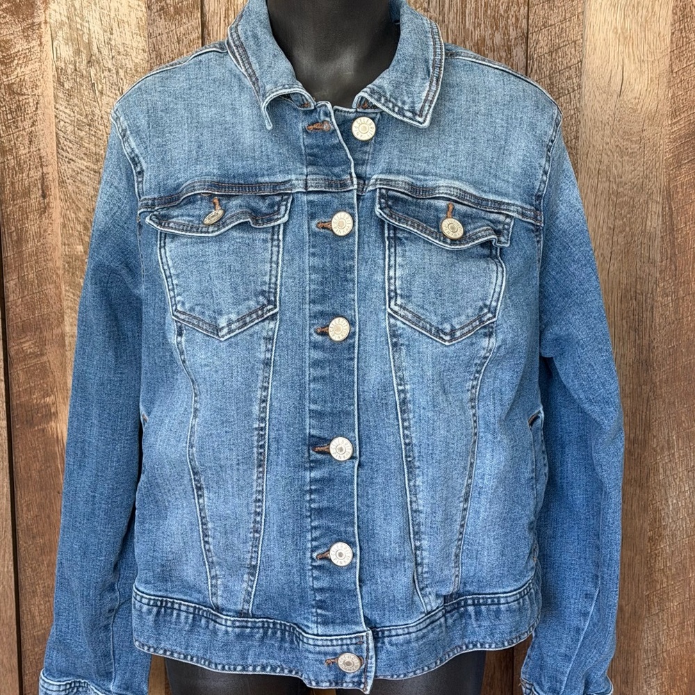 Celebrity Pink Denim Blue Women's Jacket - Picture 2 of 16